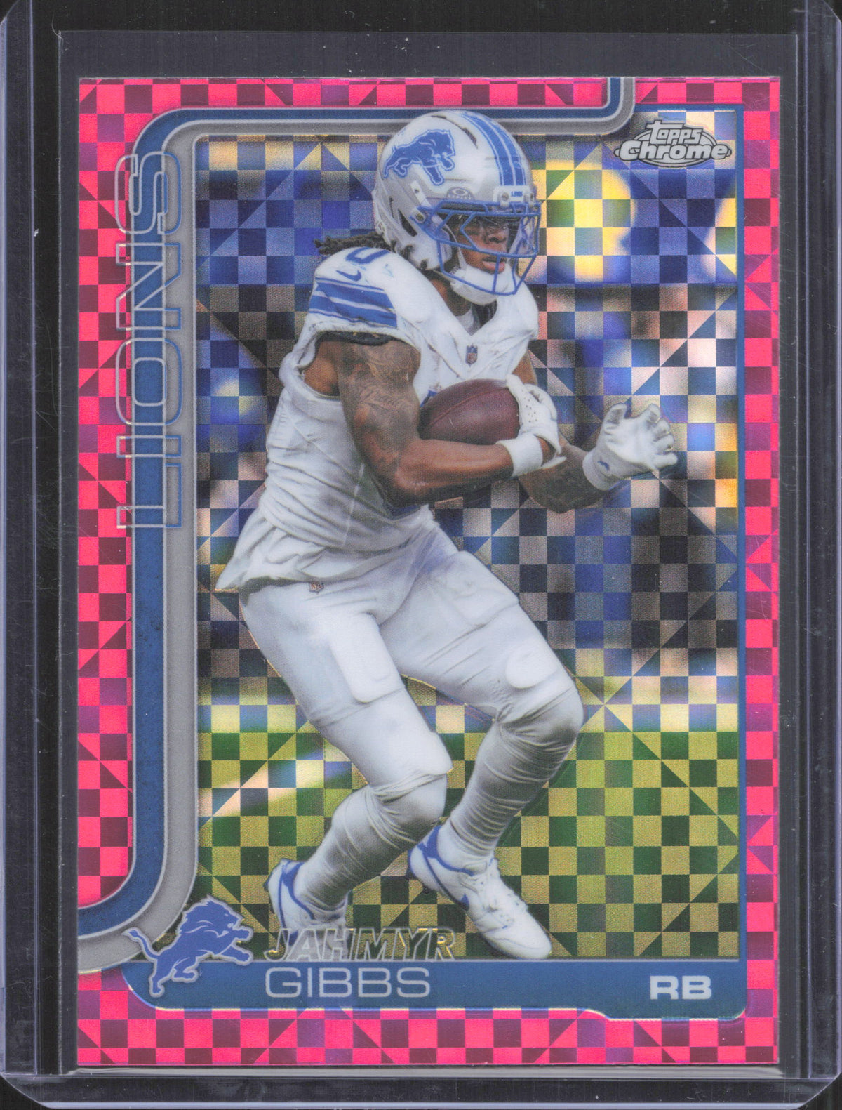 2025 Topps Chrome Jahmyr Gibbs #101 X-Fractor Hot Pink